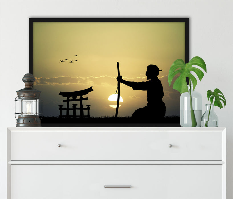 Samurai-Meister vor Horizont, Poster mit Bilderrahmen