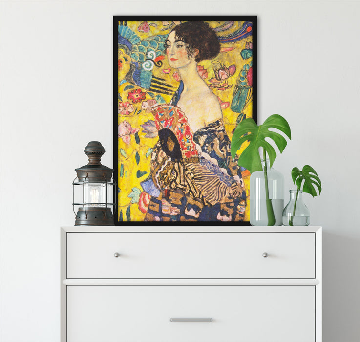Gustav Klimt - Frau mit Fächer, Poster mit Bilderrahmen