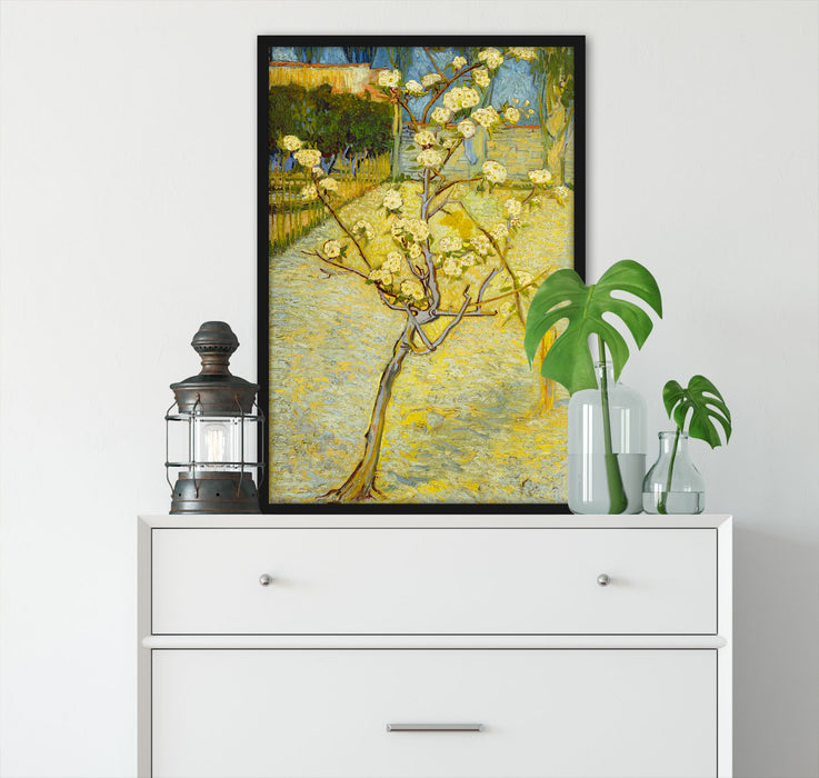 Vincent Van Gogh - Blühender kleiner Birnenbaum , Poster mit Bilderrahmen