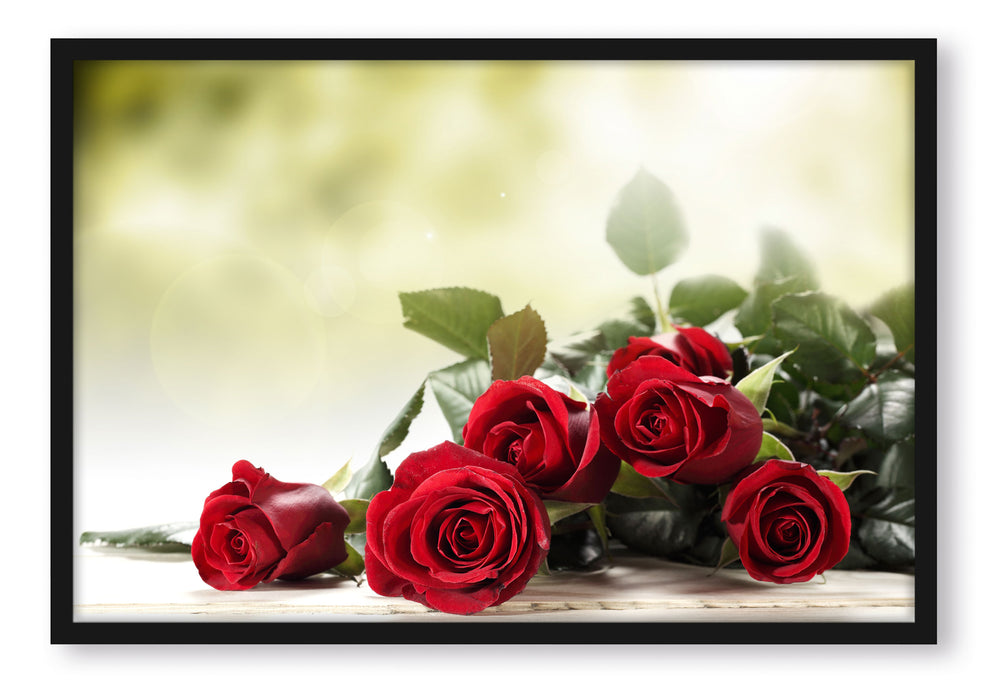 Pixxprint Rosenstrauß auf Holztisch, Poster mit Bilderrahmen