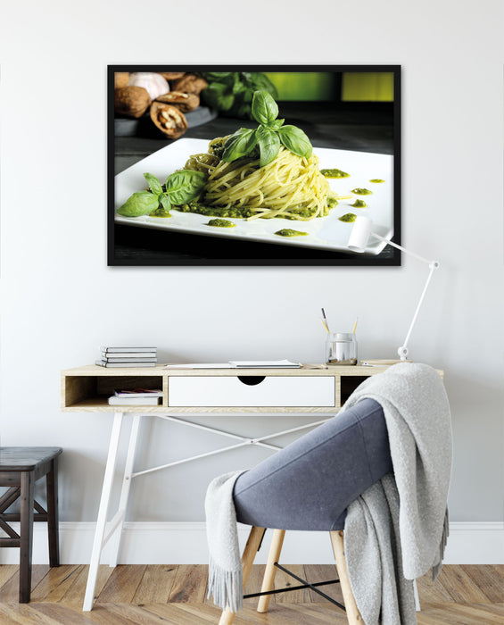 Spaghetti mit grünem Pesto, Poster mit Bilderrahmen