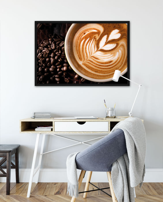 Tasse Kaffee mit Schaumherz, Poster mit Bilderrahmen