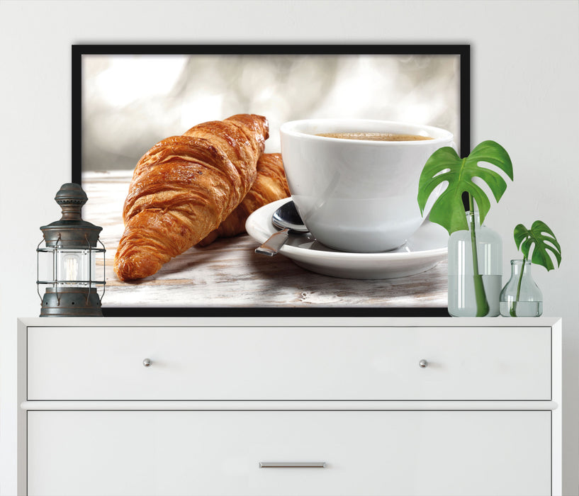 Frisches Croissant und Kaffee, Poster mit Bilderrahmen