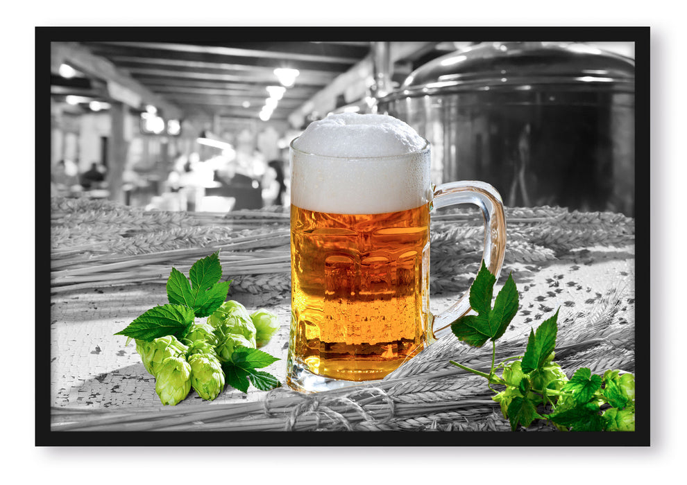 Pixxprint Frisches Bier mit Schaumkrone, Poster mit Bilderrahmen