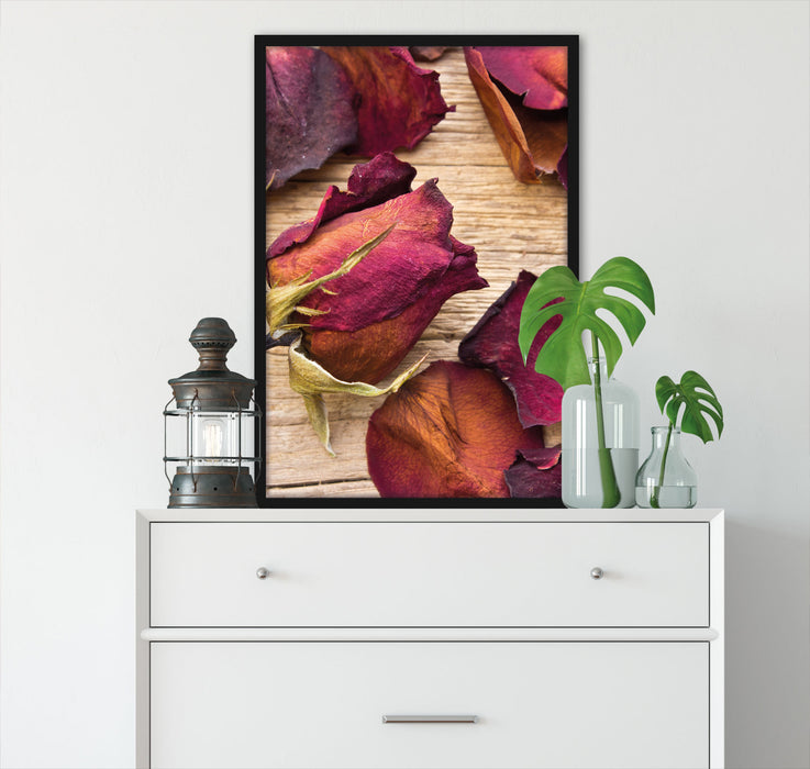Rosen auf Holztisch, Poster mit Bilderrahmen