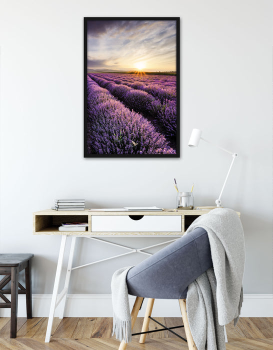 Traumhafte Lavendel Provence, Poster mit Bilderrahmen