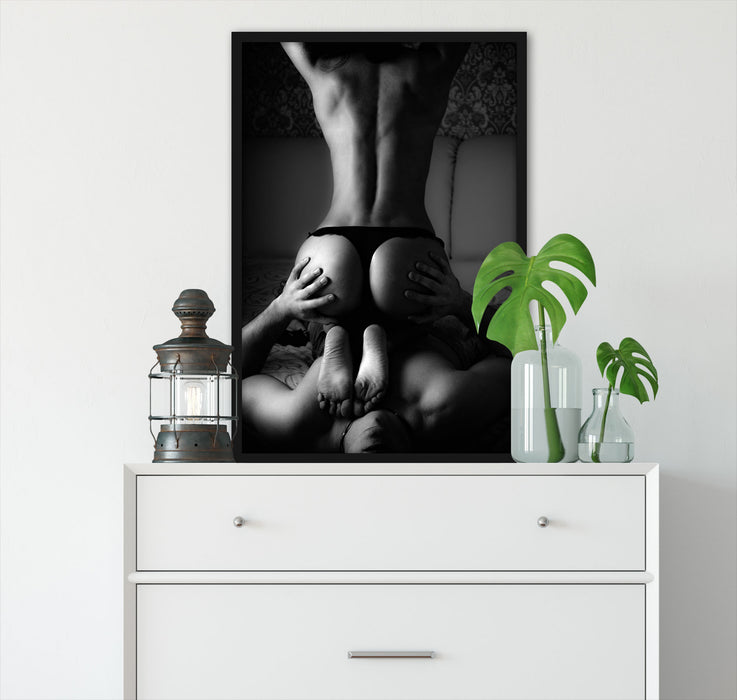 Erotisches Paar Kunst B&W, Poster mit Bilderrahmen