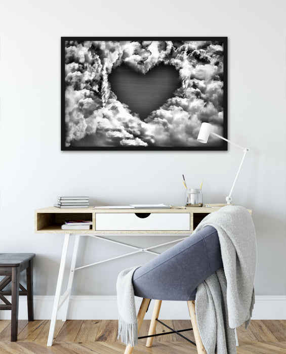 Romantisches Herz in den Wolken, Poster mit Bilderrahmen