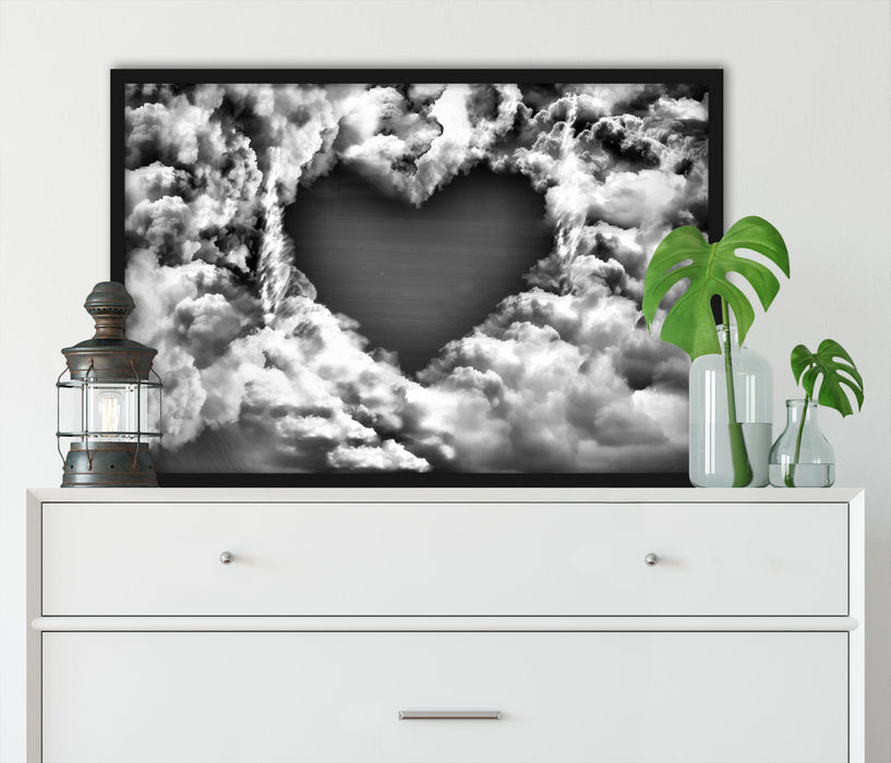 Romantisches Herz in den Wolken, Poster mit Bilderrahmen