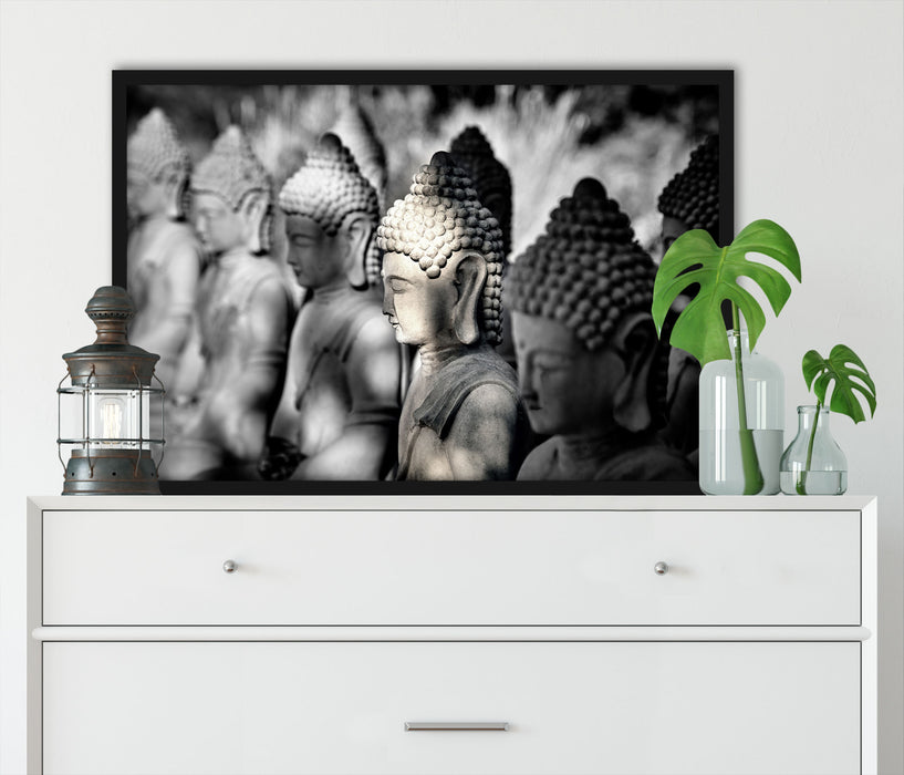 Buddha-Statuen in einer Reihe, Poster mit Bilderrahmen
