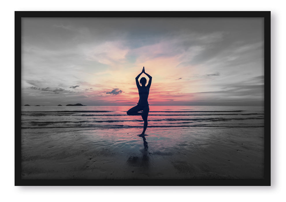 Pixxprint Yoga am Strand, Poster mit Bilderrahmen