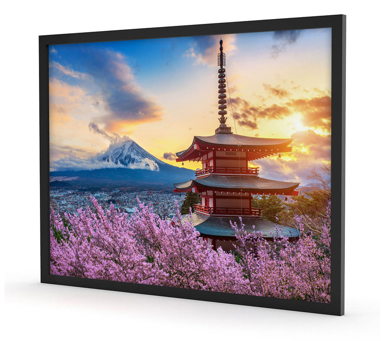 Japanischer Tempel zwischen Kirschblüten, Poster mit Bilderrahmen
