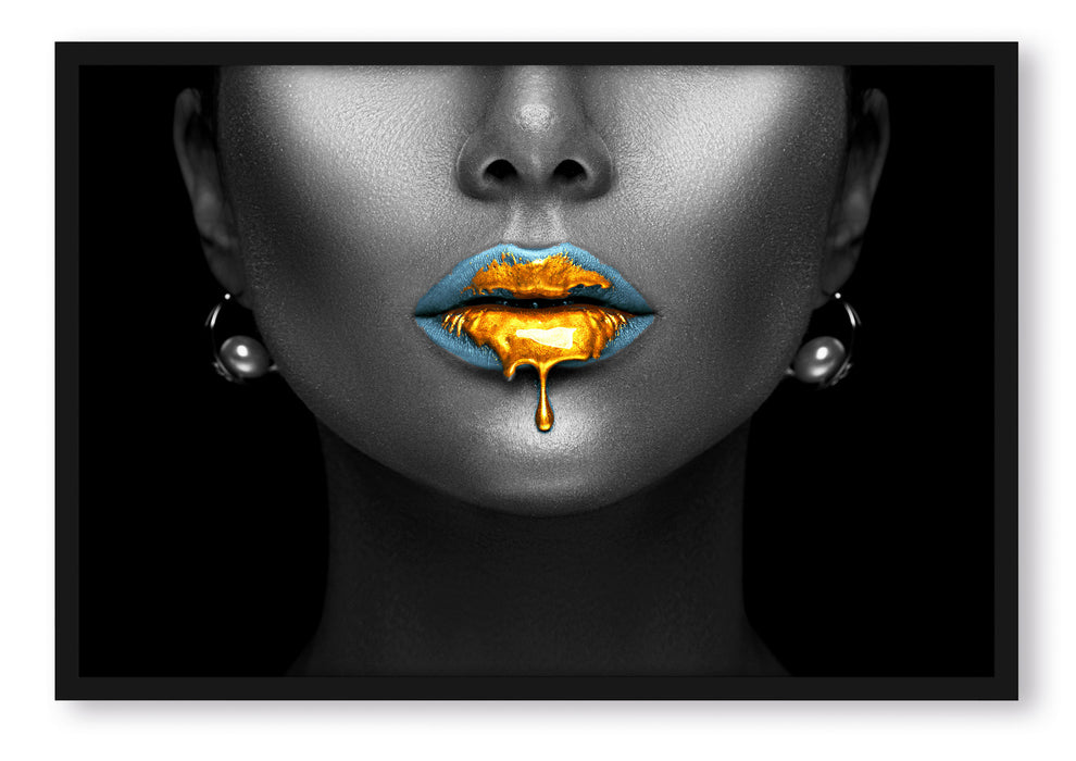 Pixxprint Frauenmund mit goldenem Gloss B&W Detail, Poster mit Bilderrahmen