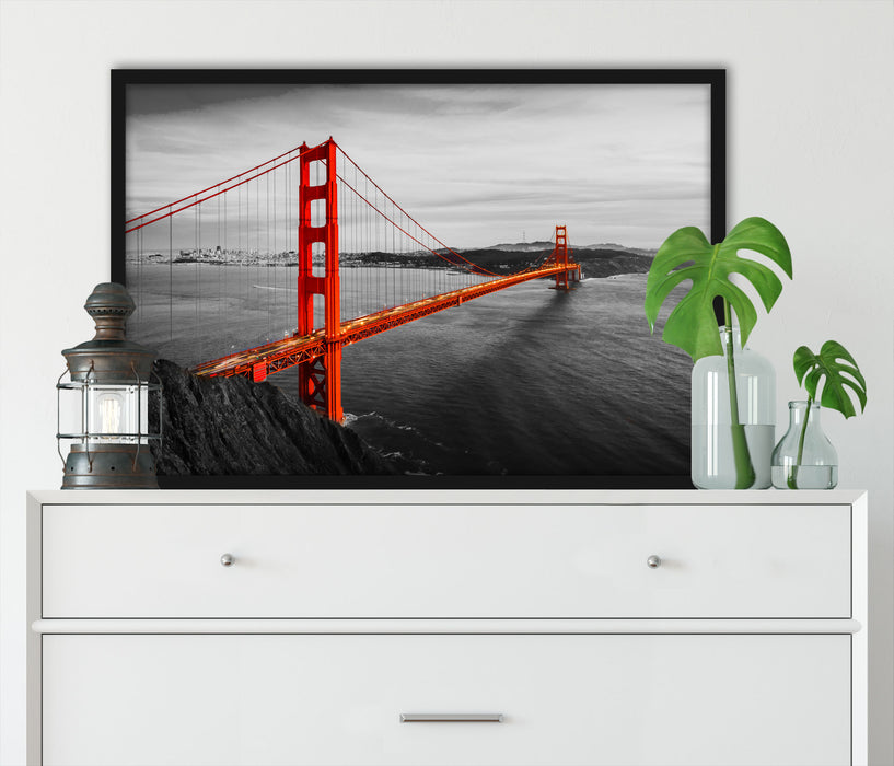 Golden Gate Bridge bei Sonnenuntergang B&W Detail, Poster mit Bilderrahmen