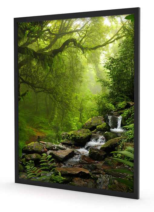 Kleinder Wasserfall im Dschungel, Poster mit Bilderrahmen