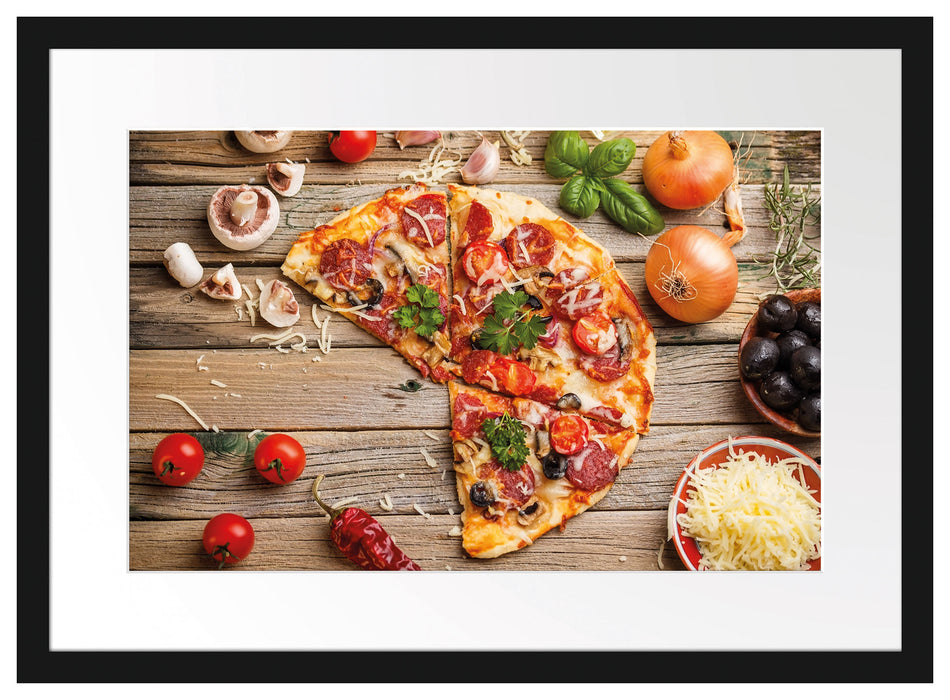 Pizza Italia auf Holztisch Passepartout 55x40