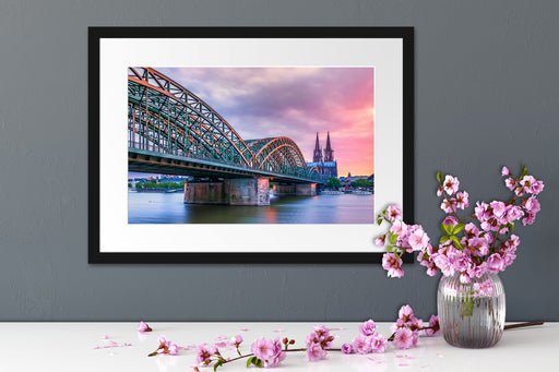 Hohenzollernbrücke in Köln Passepartout Wohnzimmer