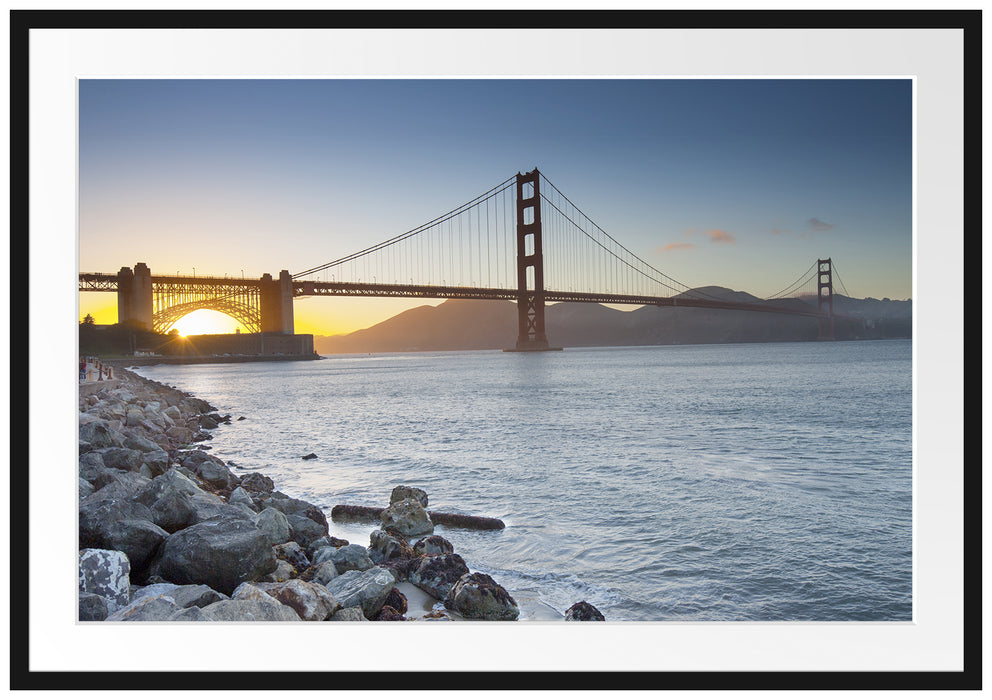 Pixxprint Imposante Golden Gate Bridge, im Galerie-Passepartout Bilderrahmen