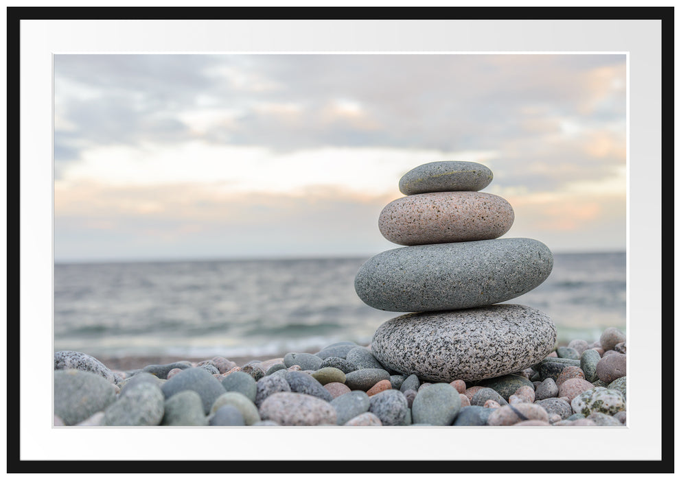 Pixxprint Steinturm am Strand, im Galerie-Passepartout Bilderrahmen
