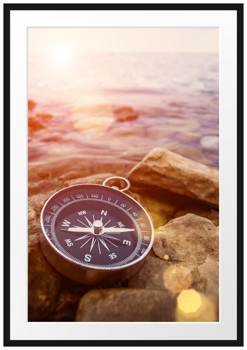 Pixxprint Kompass auf Steinen Heimat, im Galerie-Passepartout Bilderrahmen
