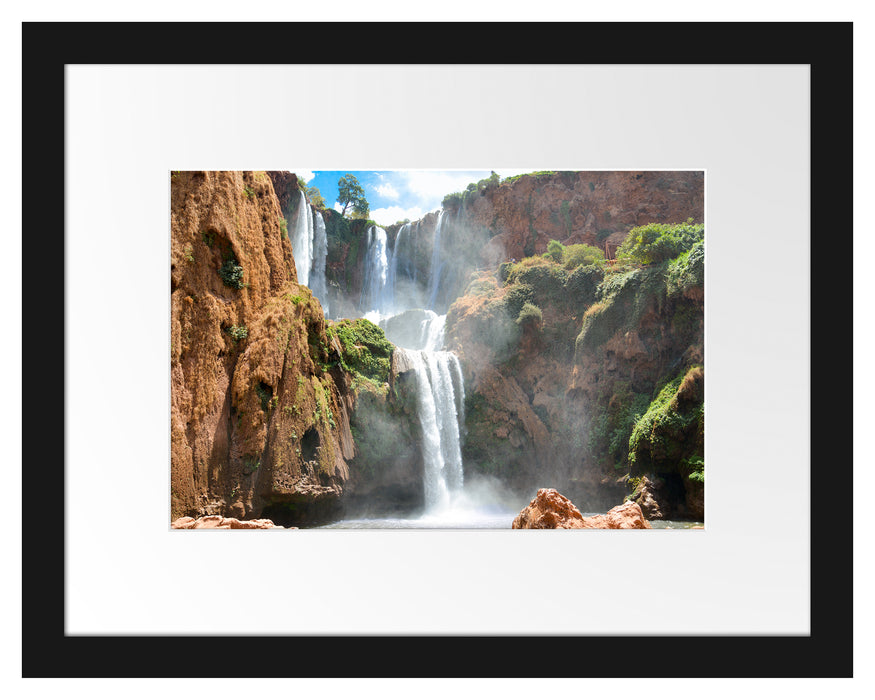 Spektakulärer Wasserfall Passepartout 38x30