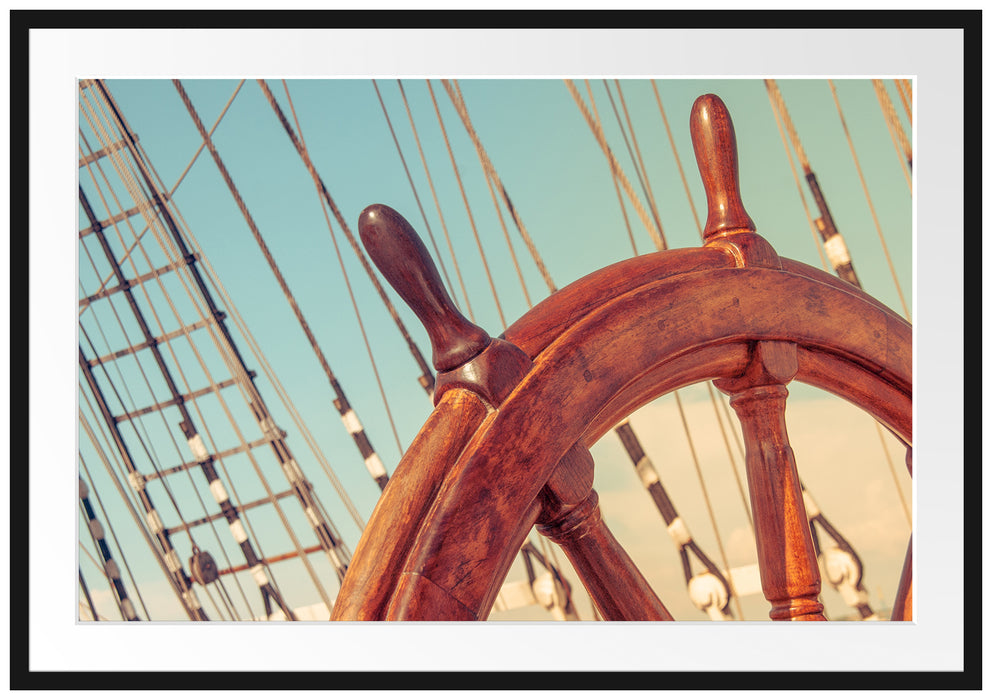 Pixxprint Steuerrad auf dem Schiff, im Galerie-Passepartout Bilderrahmen