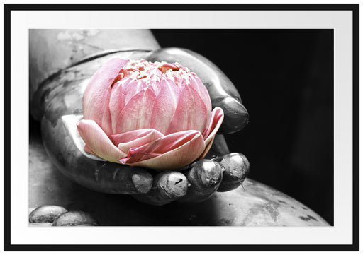 Lotus in einer Hand eines Buddhas Passepartout 100x70