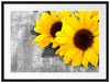 schöne Sonnenblumen auf Holztisch Passepartout 80x60