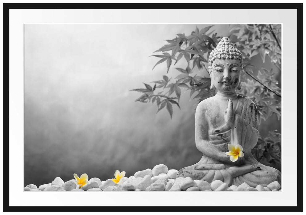Pixxprint Buddha mit Monoi Blüte in der Hand, im Galerie-Passepartout Bilderrahmen