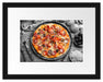 Pizza auf Pizzablech Passepartout 38x30