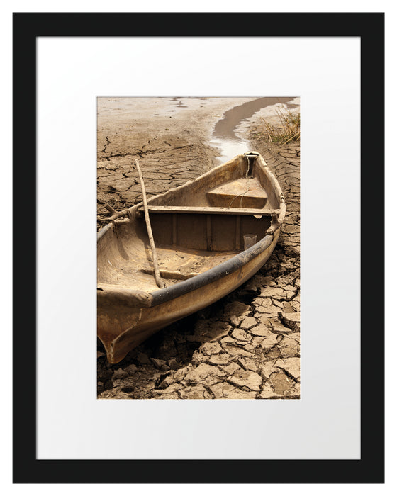Boot im ausgetrockneten See Passepartout 38x30