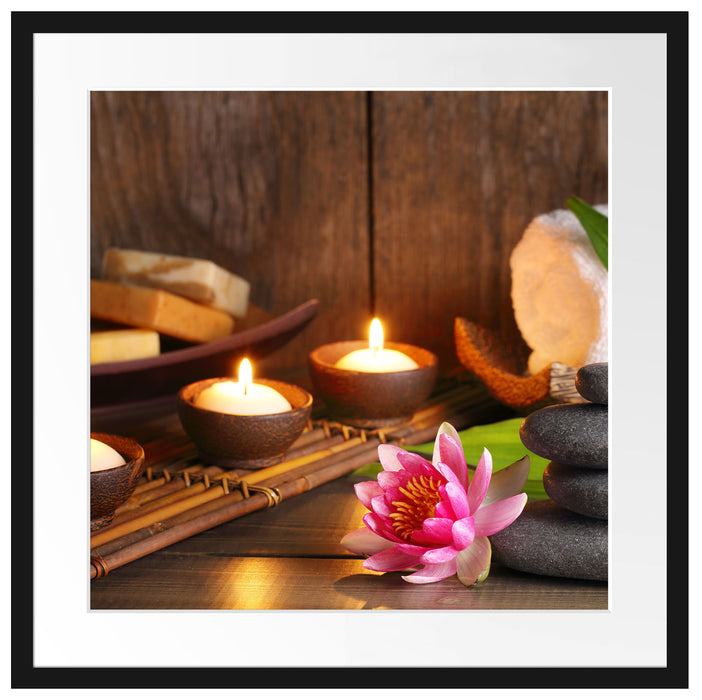 Kerzen mit Zen Steinen und Seerose Passepartout Quadratisch 55x55