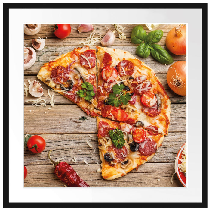 Pizza Italia auf Holztisch Passepartout Quadratisch 70x70