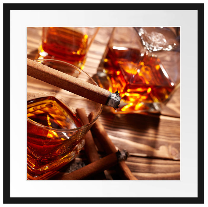 Edler Whiskey mit Zigarre Passepartout Quadratisch 55x55