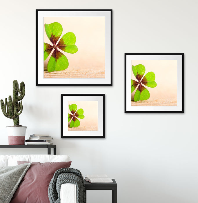 Glücks Kleeblatt mit 4 Blättern Quadratisch Passepartout Wohnzimmer