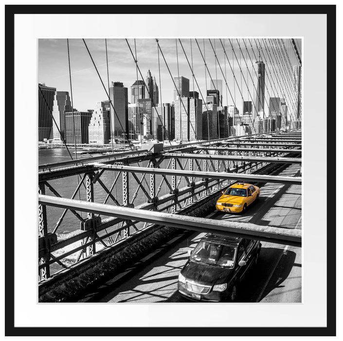 Gelbes Taxi in New York auf Brücke Passepartout Quadratisch 70x70