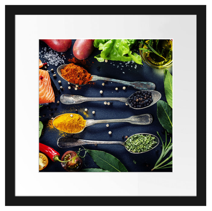 Feine Gewürze auf Löffeln Passepartout Quadratisch 40x40