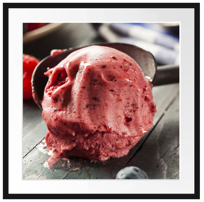 Köstliches Beeren Eis Passepartout Quadratisch 70x70