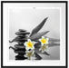 Monoi Blüten Zen Steinturm Passepartout Quadratisch 70x70