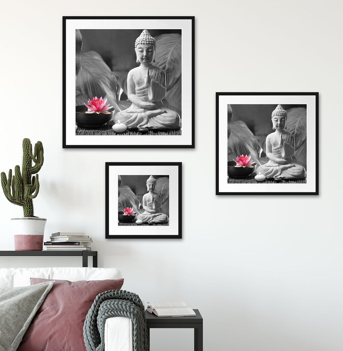 Buddha mit Seerose Quadratisch Passepartout Wohnzimmer