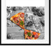 Pizza auf Holztisch Passepartout Quadratisch 55x55
