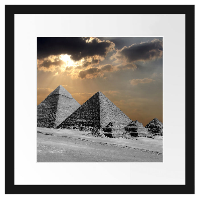 atemberaubende Pyramiden Passepartout Quadratisch 40x40