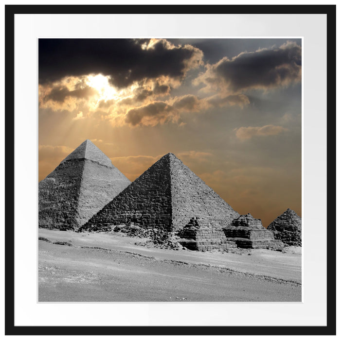 atemberaubende Pyramiden Passepartout Quadratisch 70x70