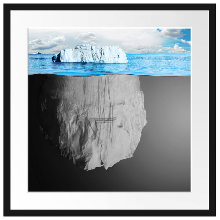 Eisberg im Wasser Illusion Passepartout Quadratisch 55x55