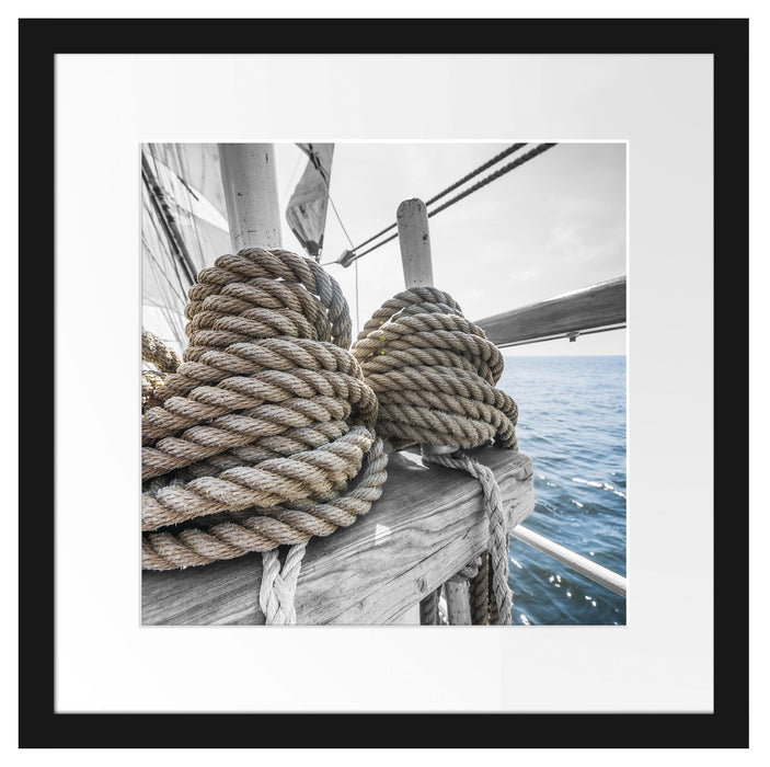 Tau Seile auf einem Schiff Passepartout Quadratisch 40x40