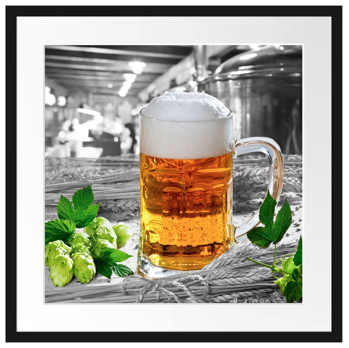 Frisches Bier mit Schaumkrone Passepartout Quadratisch 55x55