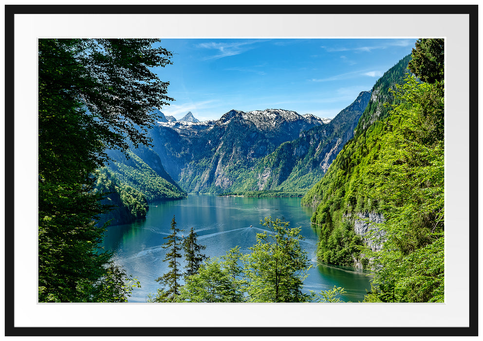 Pixxprint Blick auf den Königssee, im Galerie-Passepartout Bilderrahmen