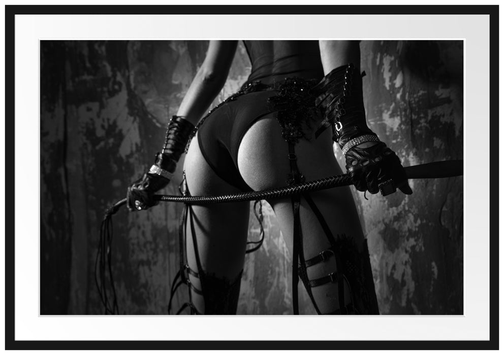 Pixxprint Frau Peitsche, im Galerie-Passepartout Bilderrahmen