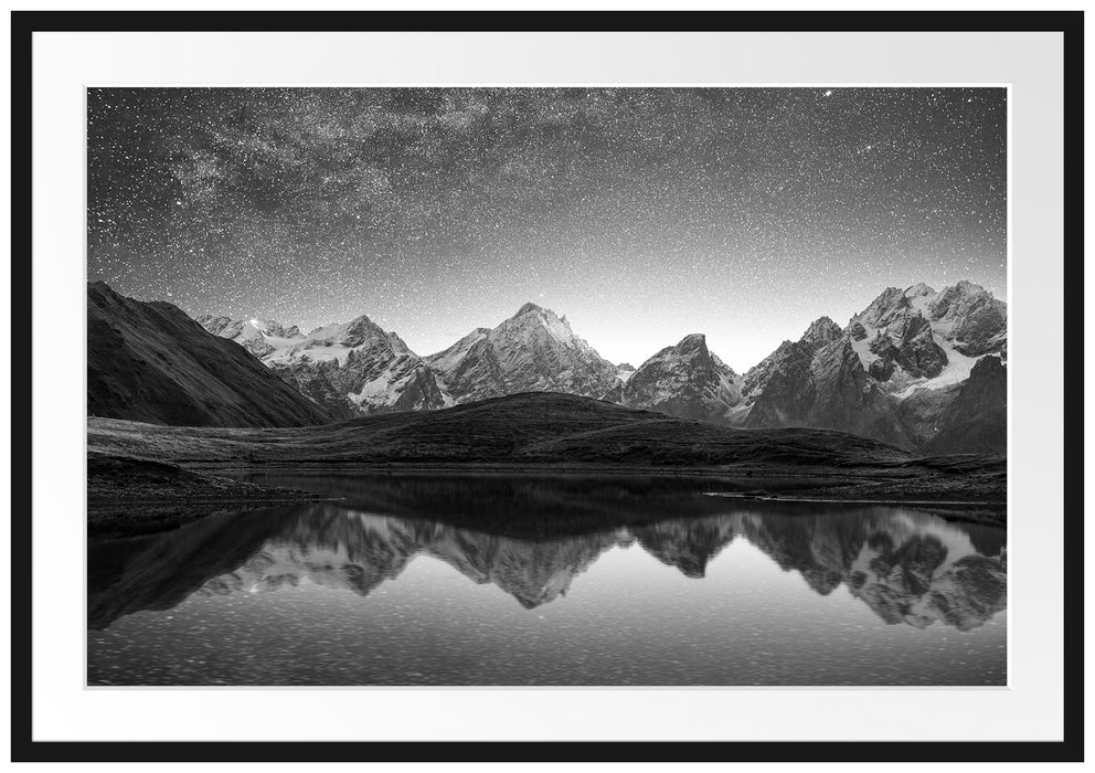 Pixxprint Sternenhimmel über dem Gebirge, im Galerie-Passepartout Bilderrahmen