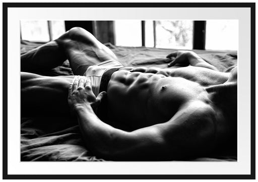 Muskulöser Mann im Bett Kunst B&W Passepartout 100x70